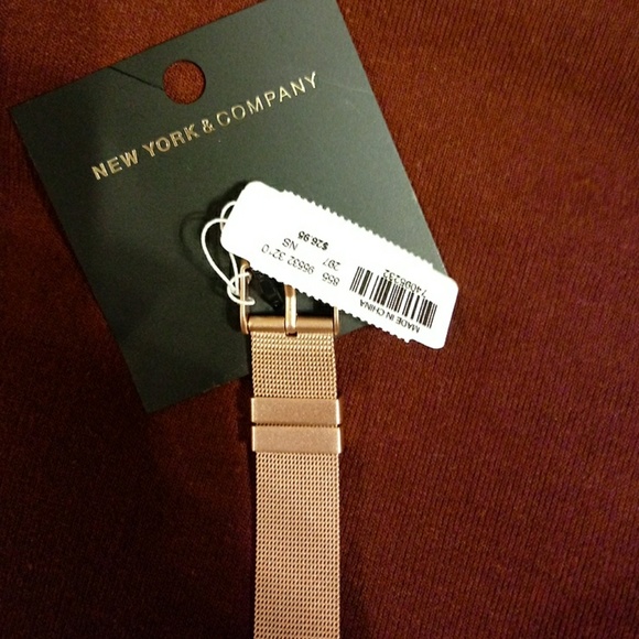 Rose gold metal watch - Picture 2 of 2